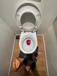 Recherche de fuite d'eau sur réseau par test avec Eau Colorée 44100 Nantes