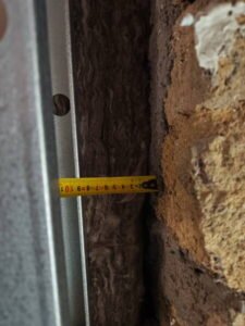 Comment gérer les travaux d'isolation dans une ancienne maison aux murs de pierres sur VANNES 56000: