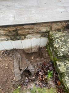 Quelle est la tolérance d'humidité dans un sous sol sur 44500 La BAULE et quelle est la norme à ce sujet.