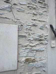 Fissure sur mur ancien quels sont les risques. La Baule 44500